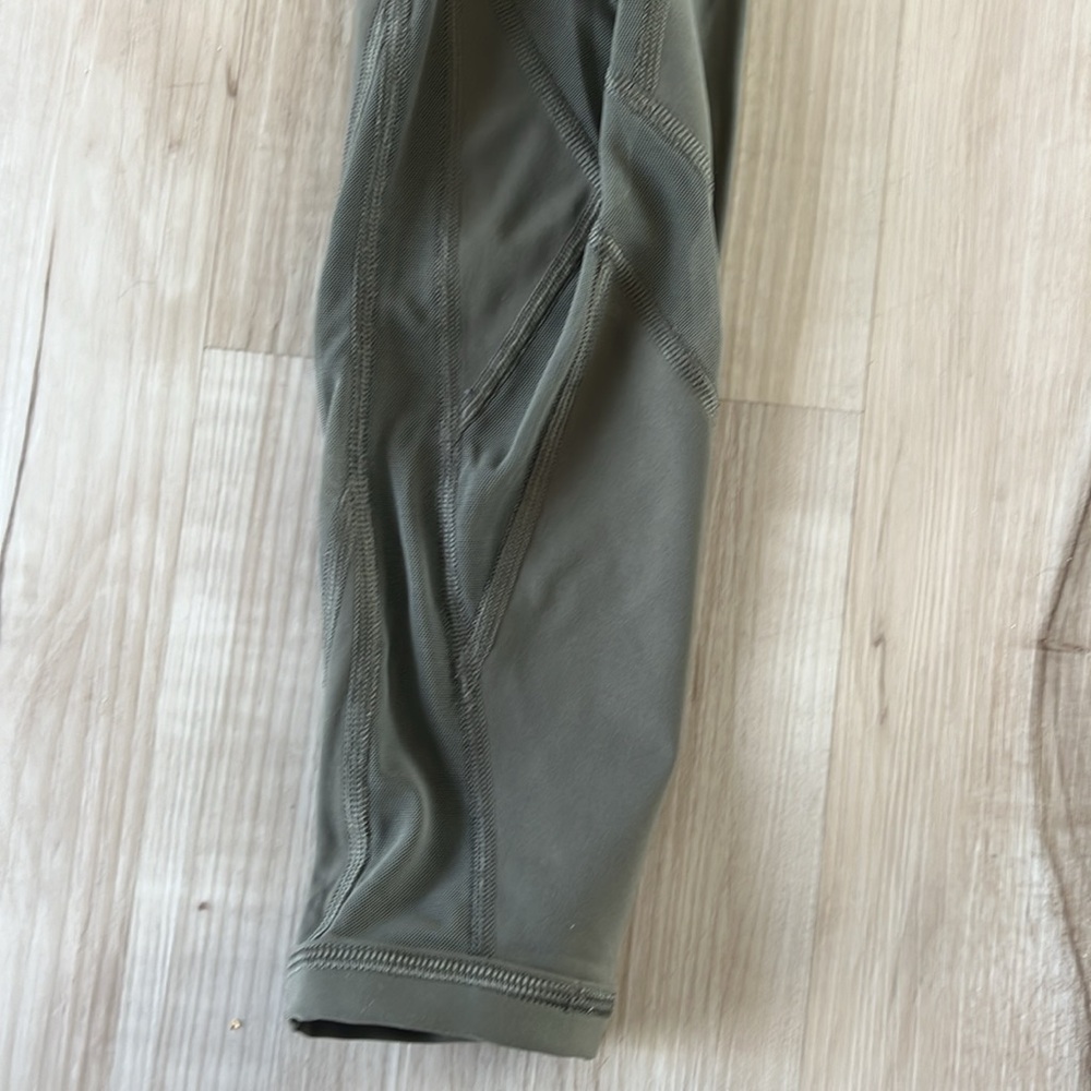 Lululemon High Waisted Legging - Picture 2 of 6